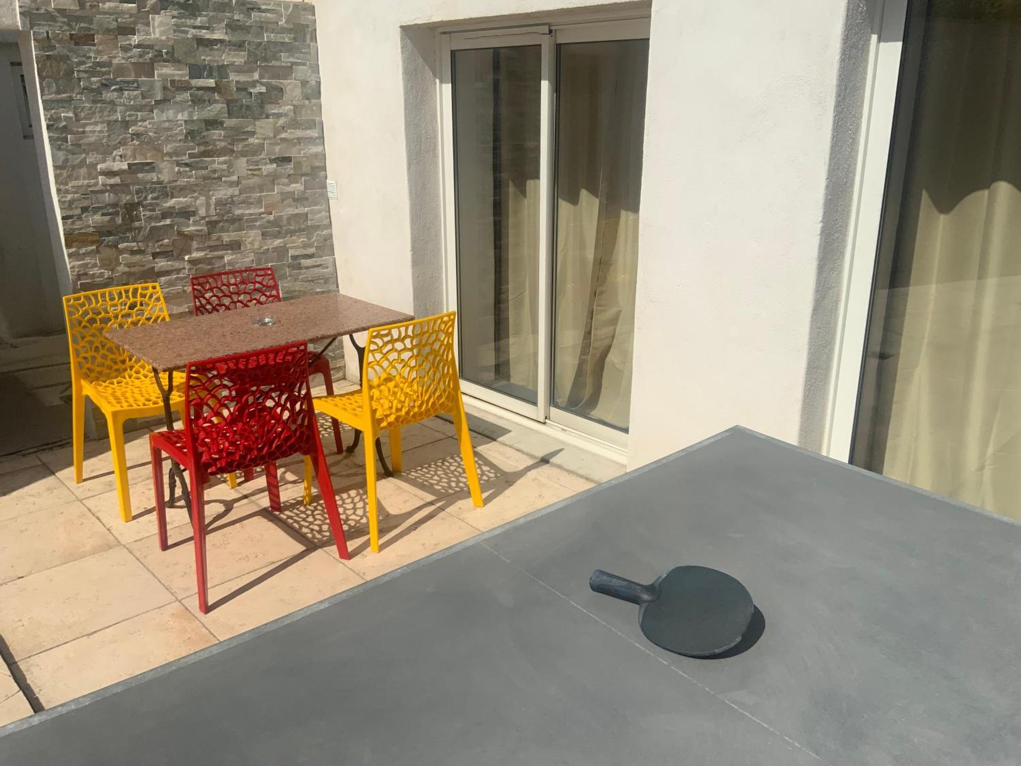 Pour 4 Face A La Piscine Apartment มาร์กเซย ภายนอก รูปภาพ